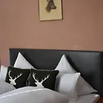 Hirschstube Bed & Breakfast Nauders