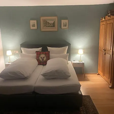 Hirschstube ناودرس