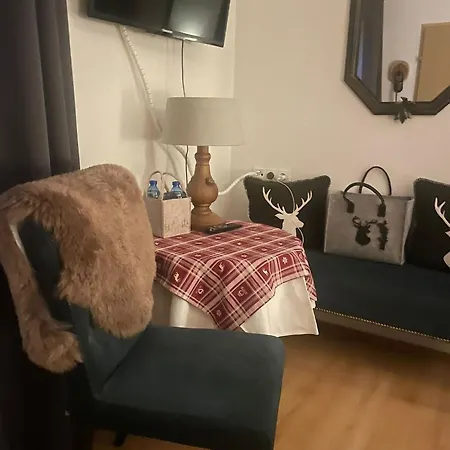 Hirschstube 3* Наудерс