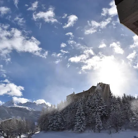 Alojamento de Acomodação e Pequeno-almoço Hirschstube 3*
