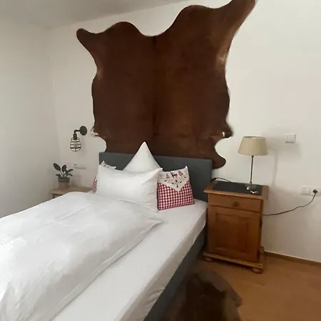 Hirschstube Bed & Breakfast