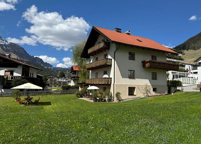 Hirschstube 住宿加早餐酒店 3*