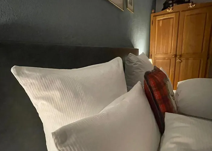 Hirschstube Oda ve Kahvaltı 3*