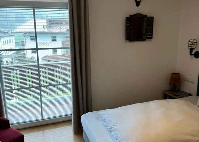 Oda ve Kahvaltı Hirschstube 3*